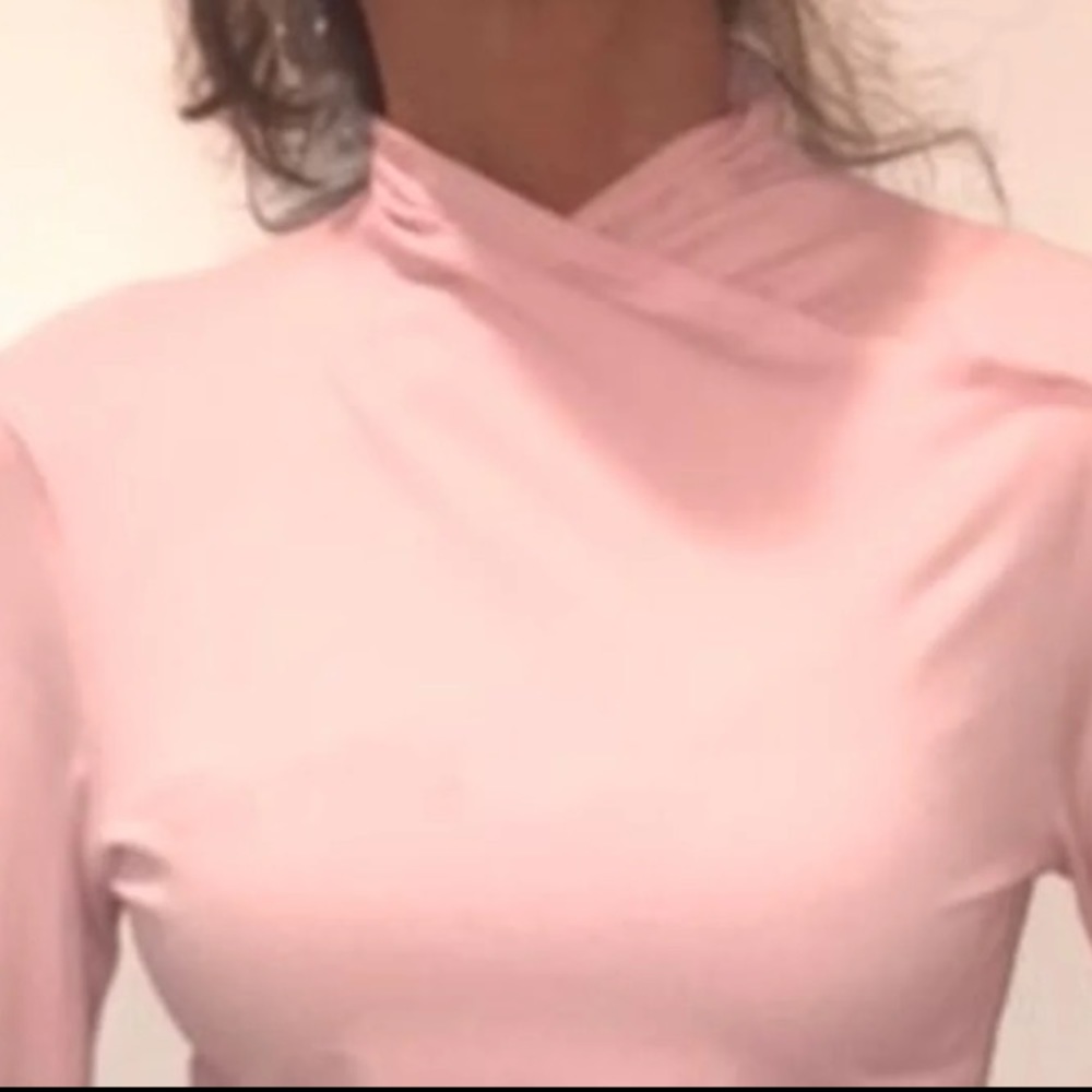 Pink turtle neck - Picture 2 of 8